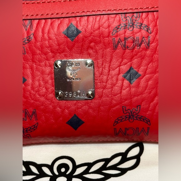 MCM Red Leather Bum Bag LIKE NEW - Picture 5 of 16